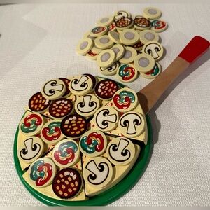 Melissa & Doug Wooden Pizza Toy Set